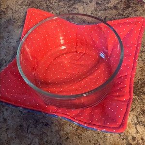 Reversible bowl cozy large size/pic is 7cup bowl